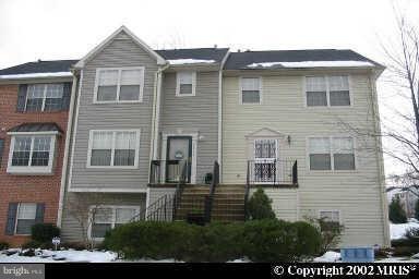 7105 Mahogany Dr, Hyattsville, MD 20785 - photo 1