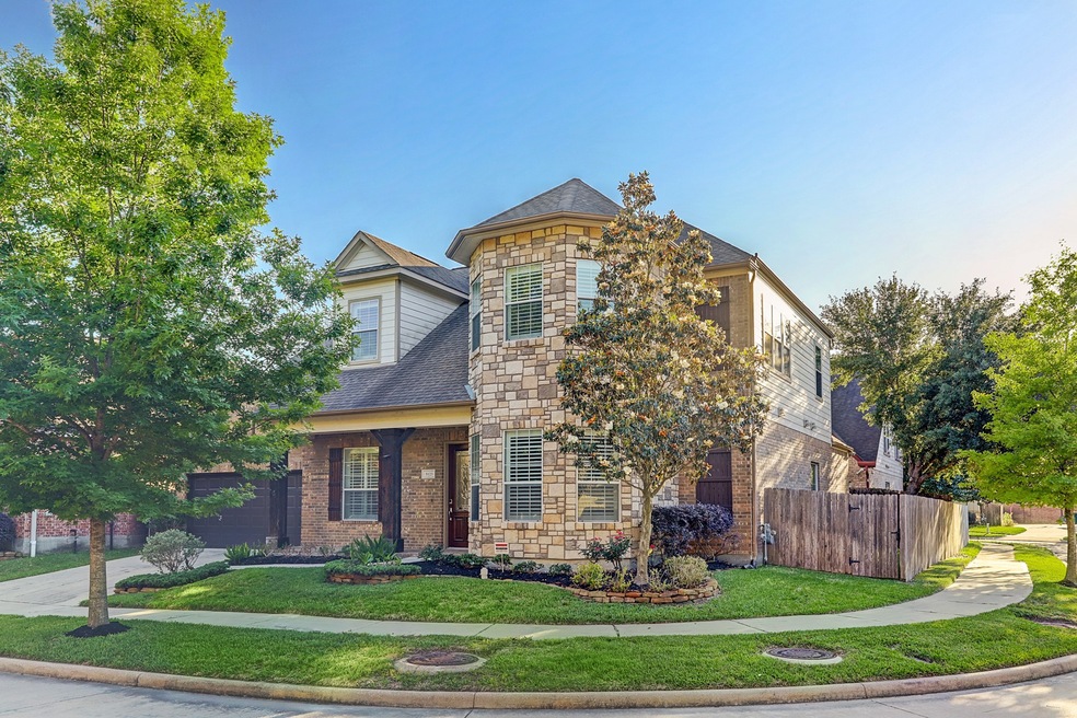 5123 E Jerad Dr, Houston, TX 77018 - photo 1