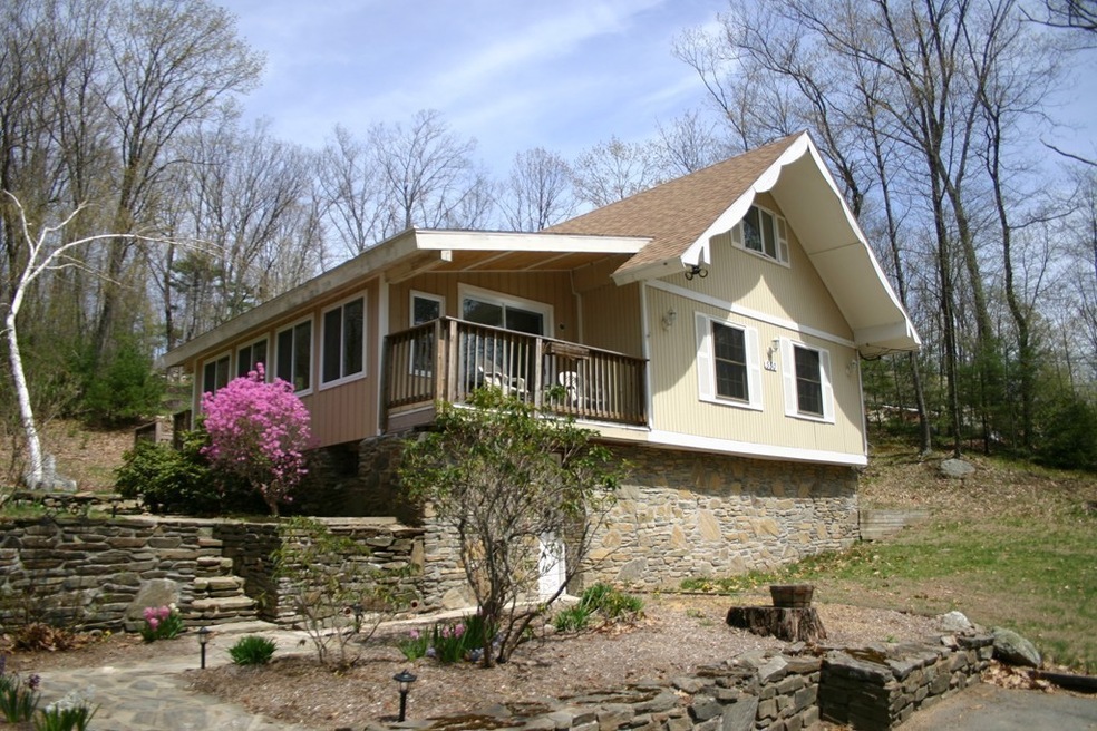 550 Pine St, Leicester, MA 01524 - photo 1