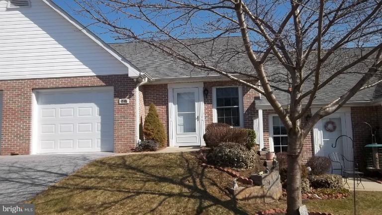 3237 Kensington Ct, Manchester, MD 21102 - photo 1