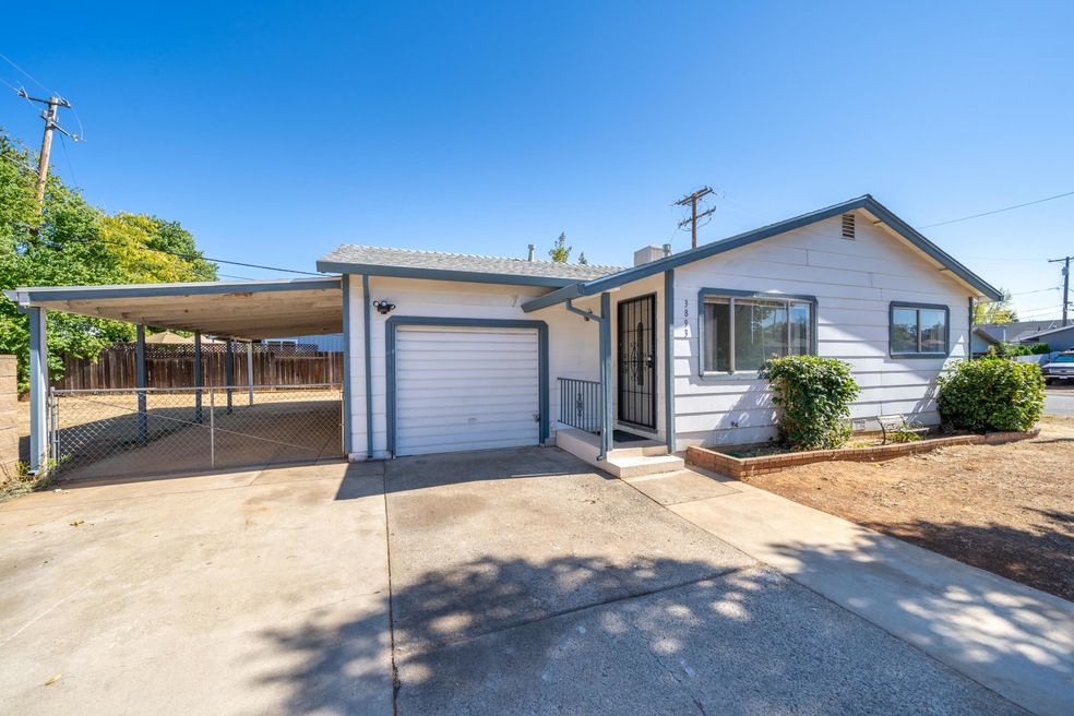 3893 Polaris Way-8