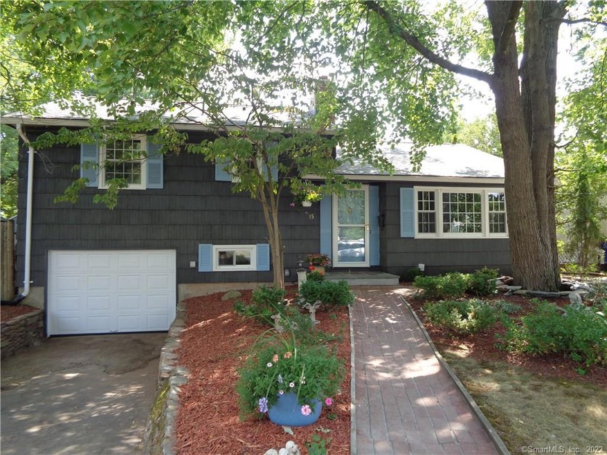 15 Kimberly Rd, West Hartford, CT 06107 - photo 1