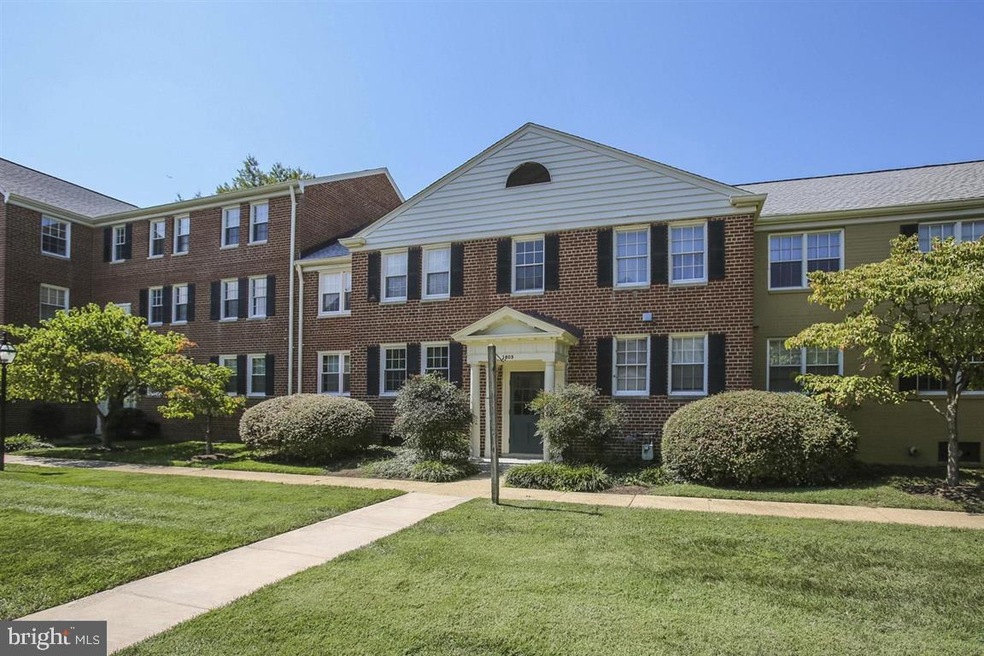 1803 Belle View Blvd unit B2, Alexandria, VA 22307 - photo 1