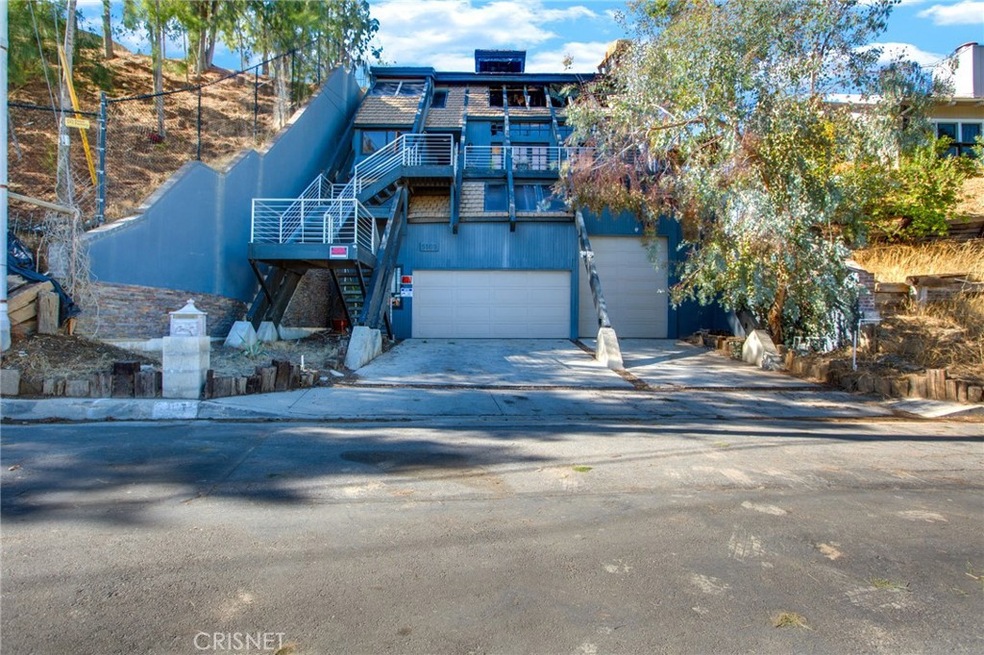 5169 Medina Rd, Woodland Hills, CA 91364 - photo 1