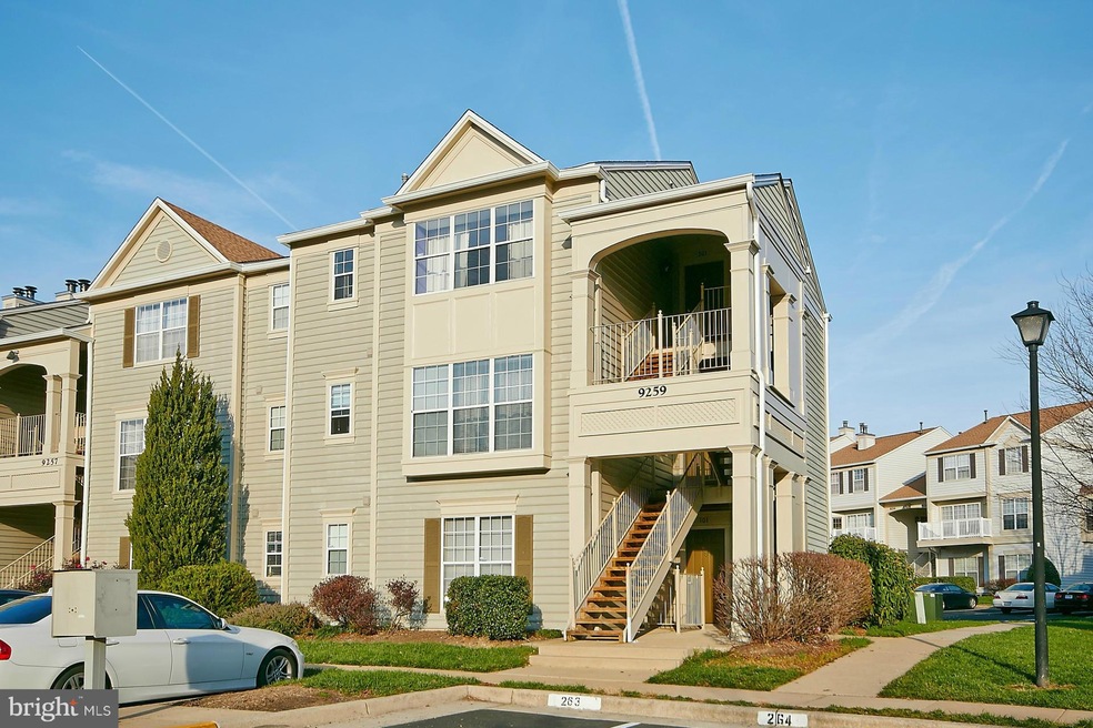 9259 Cardinal Forest Ln unit 301, Lorton, VA 22079 - photo 1