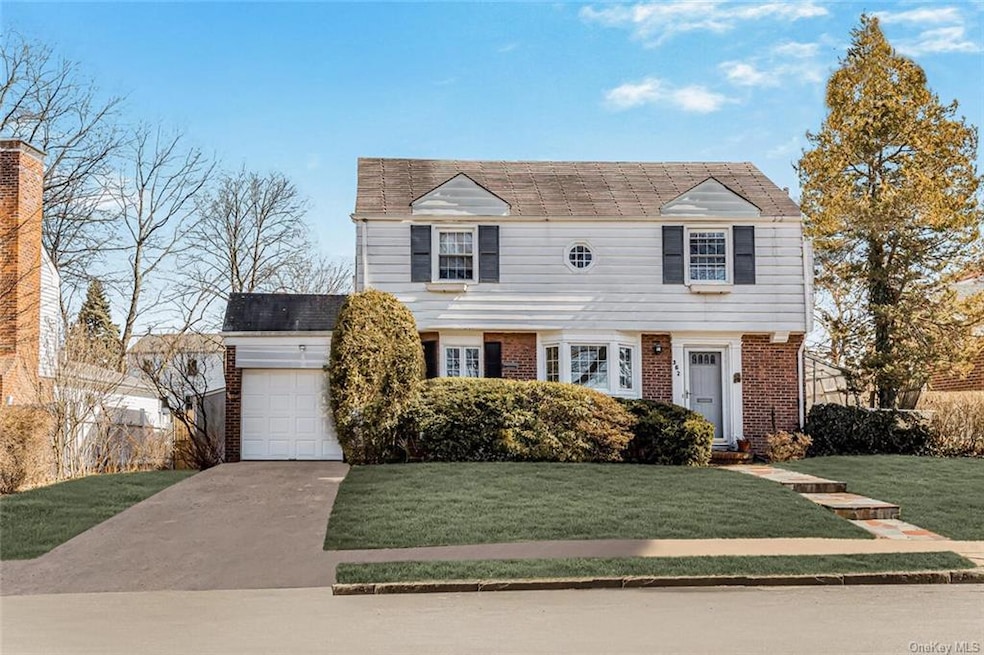 362 Kneeland Ave, Yonkers, NY 10704 - photo 1