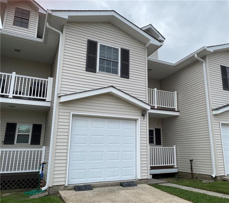 3320 Taft Pkwy unit C, Metairie, LA 70002 - photo 1