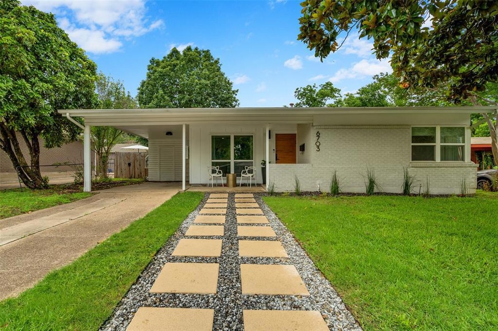 6703 Pimlico Dr, Dallas, TX 75214 - photo 1