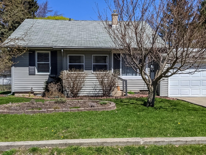 1311 Calgary Dr-1