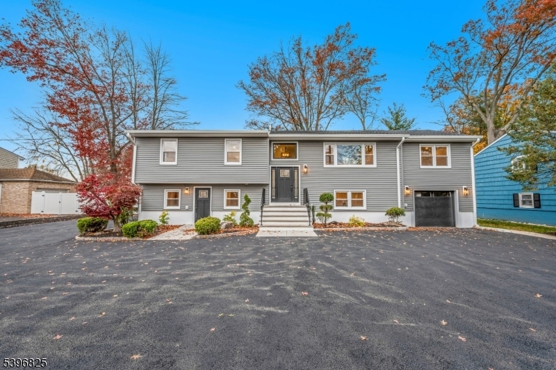 800 Raritan Rd, Clark, NJ 07066 - photo 1