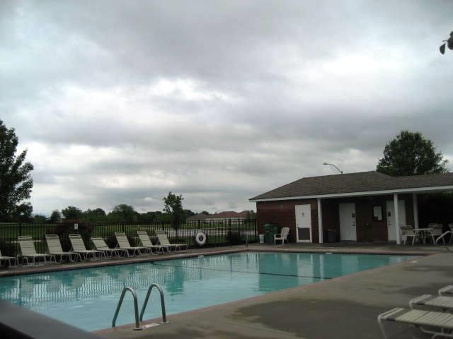 1224 SW Pebble Ln, Lees Summit, MO 64082 - photo 1