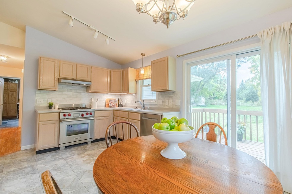 2401 W Hill Dr, Fitchburg, WI 53711 - photo 1