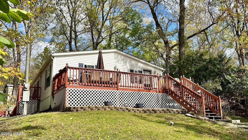 239 Prospect St, Hawley, PA 18428 - photo 1