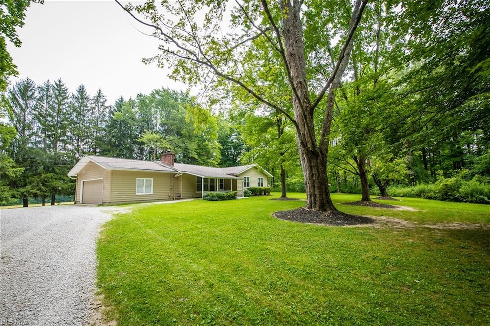 944 Eggleston Rd, Aurora, OH 44202 - photo 1