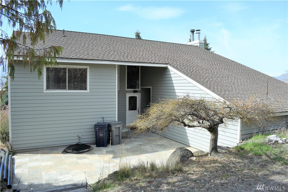 62 15th St NE, East Wenatchee, WA 98802 - photo 1