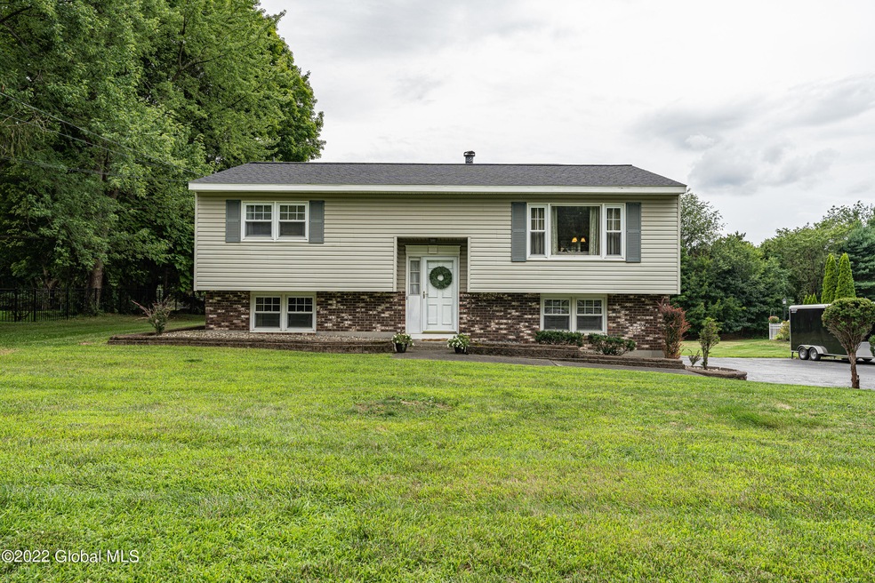 18 Elward Rd, Troy, NY 12180 - photo 1