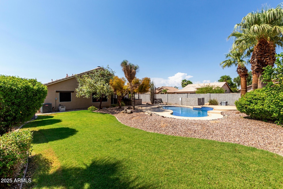 11891 N 84th Ln, Peoria, AZ 85345 - photo 1