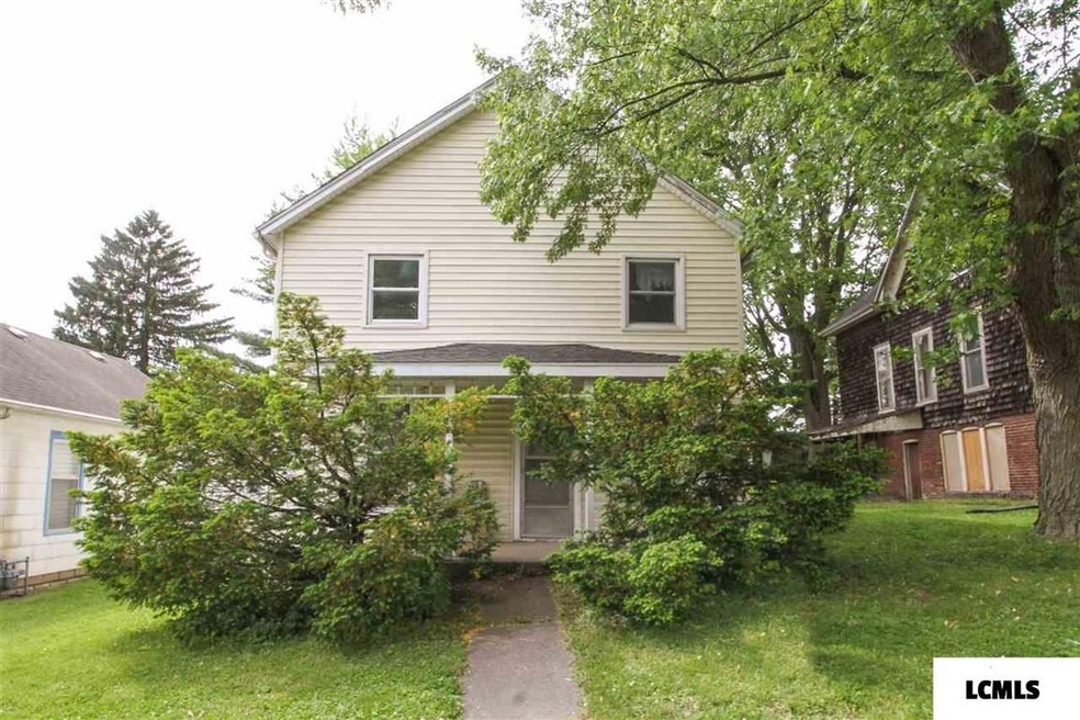 607 S Mclean St, Lincoln, IL 62656 - photo 1