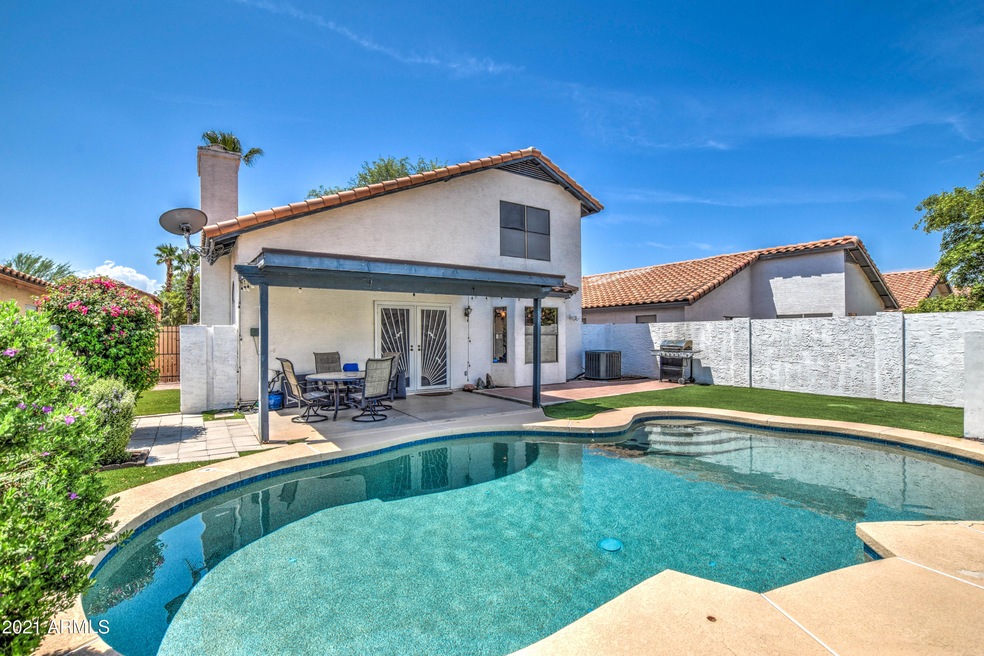 Pool & Patio