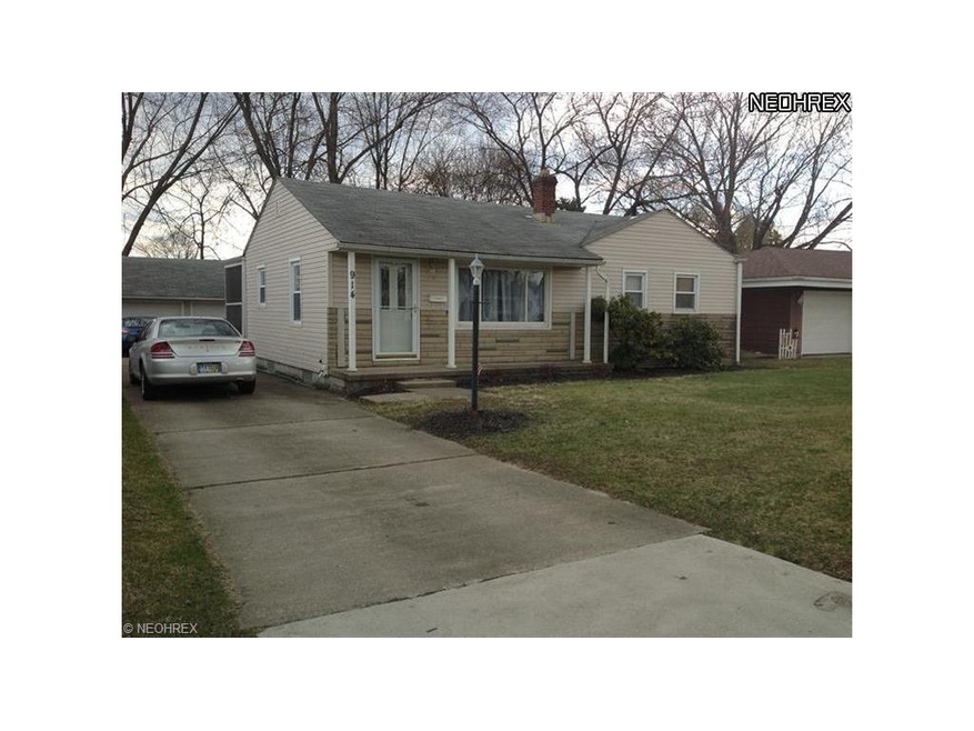 Nice Curb Appeal and Covered Front Porch