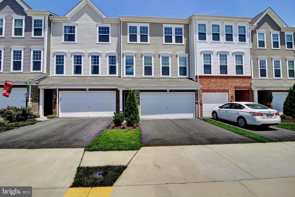 41818 Diabase Square, Stone Ridge, VA 20105 - photo 1