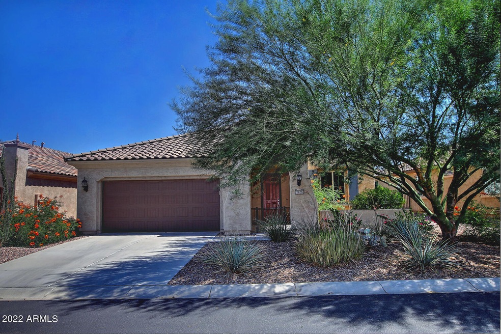 7426 W Stony Quail Way-large-001-036-Str