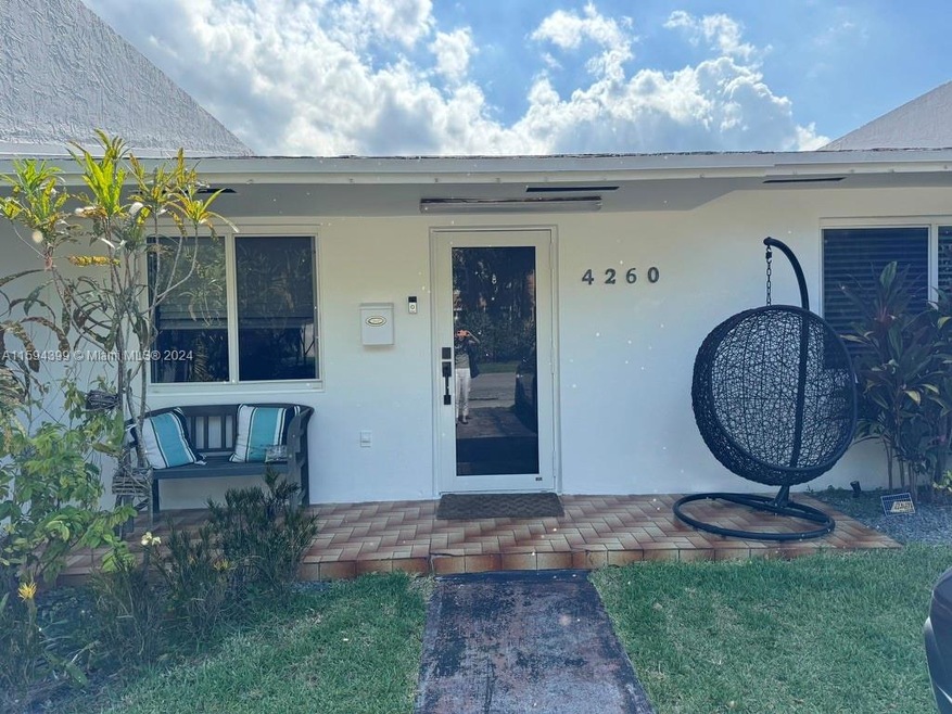 4260 SW 68th Ct, Miami, FL 33155 - photo 1