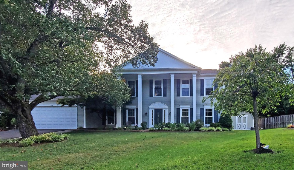 7006 Green Spring Ln, Alexandria, VA 22306 - photo 1