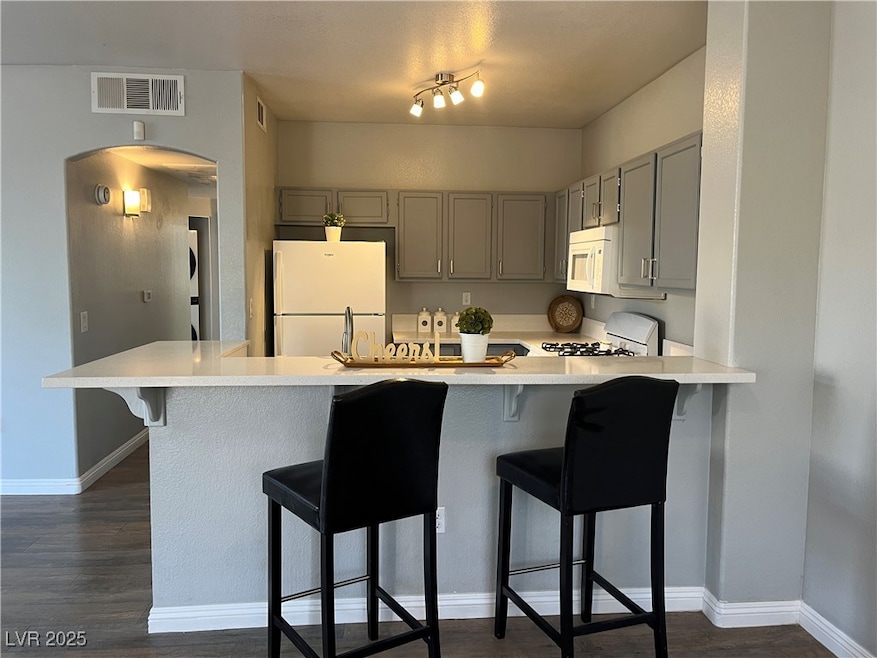 QUARTZ COUNTERTOPS