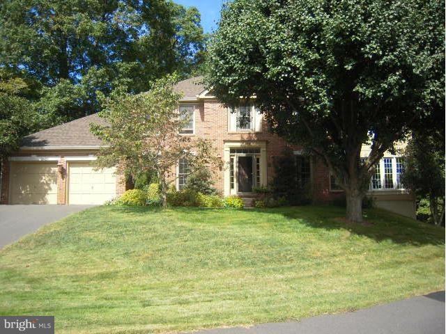 15400 Snowhill Ln, Centreville, VA 20120 - photo 1