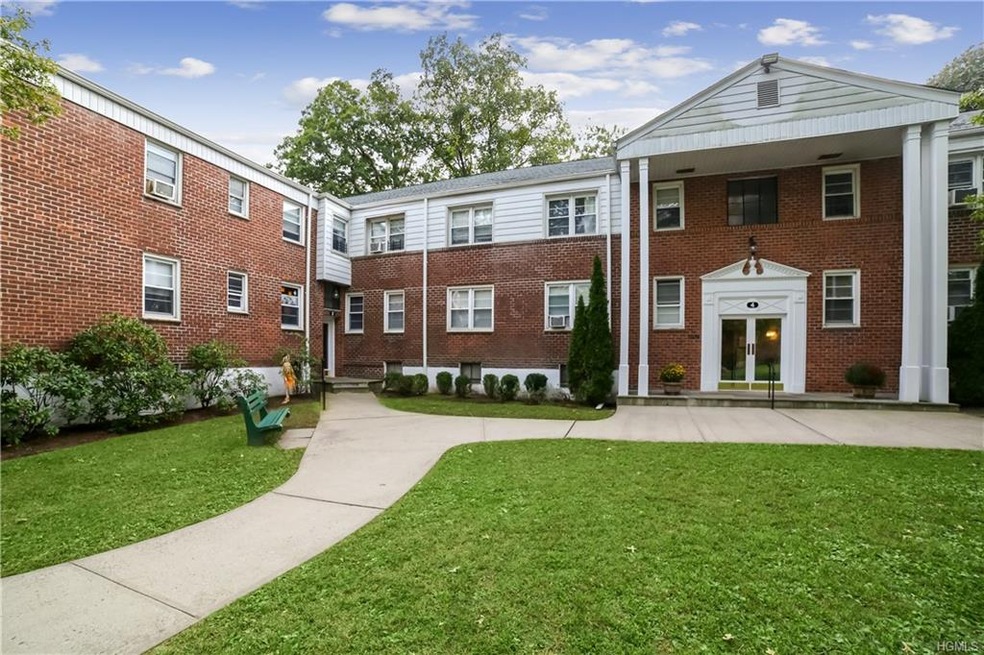 2 South Rd unit 2Q, Harrison, NY 10528 - photo 1