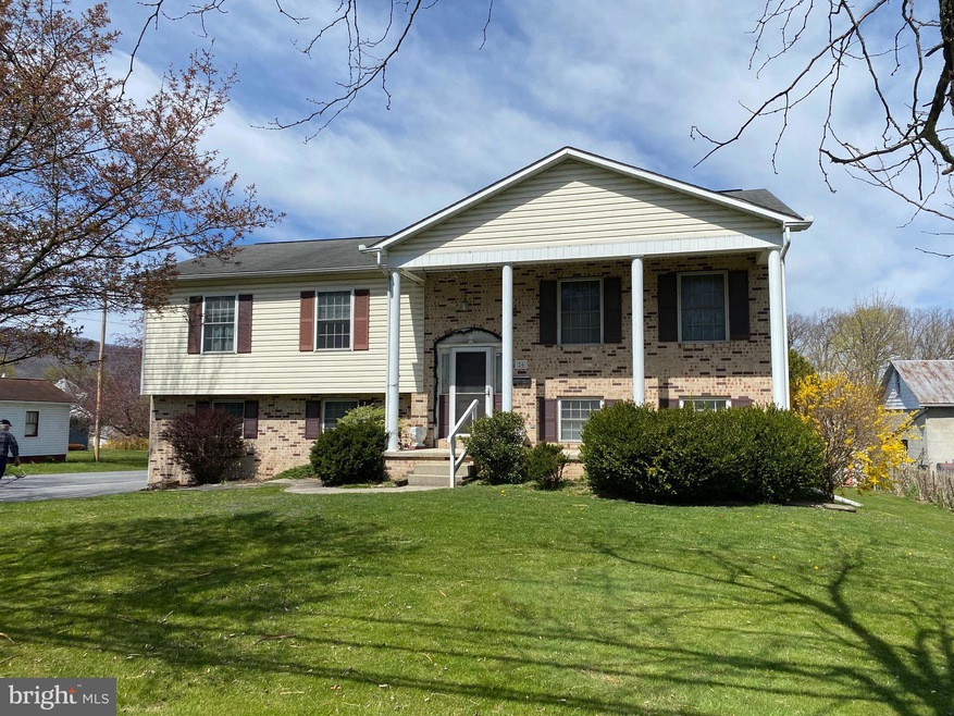 26 E 4th Ave, Everett, PA 15537 - photo 1