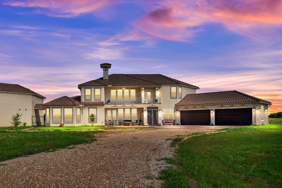 5550 Fenske Ln, Needville, TX 77461 - photo 1