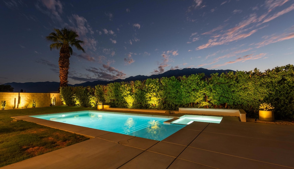 Pending $1,045,000 • Co-Listing Agent