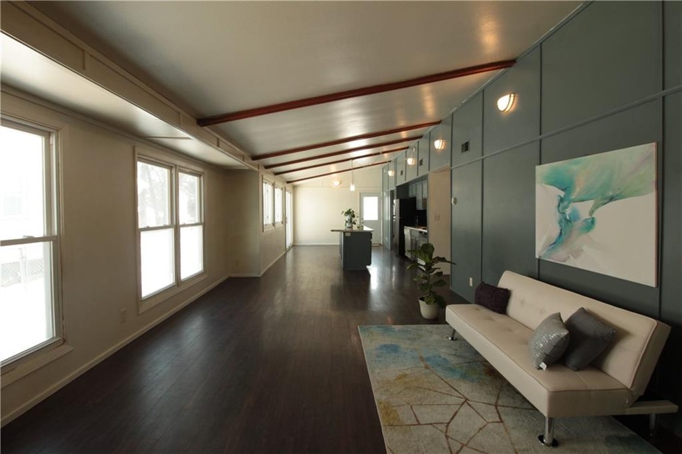 2900 Arnold Rd, Des Moines, IA 50310 - photo 1