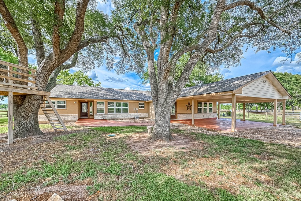 1026 Cottonwood Church Rd, Rosenberg, TX 77471 - photo 1