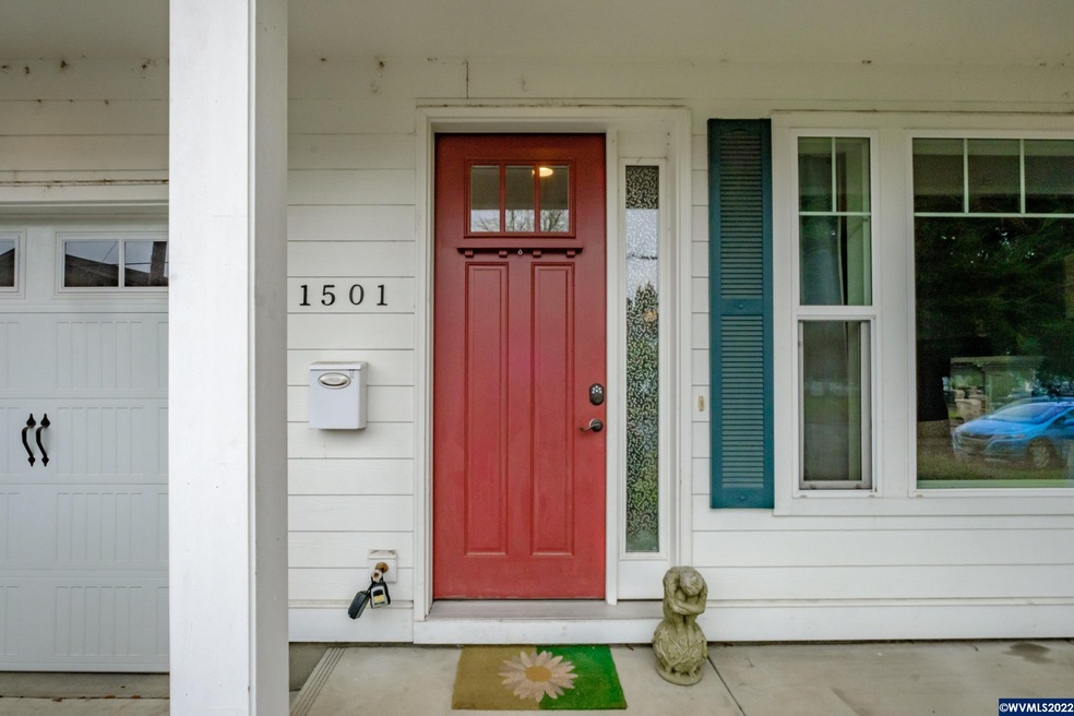 1501 Takena St SW, Albany, OR 97321 - photo 1