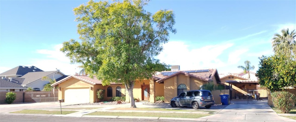 1066 S Tamarack Ave, Yuma, AZ 85364 - photo 1