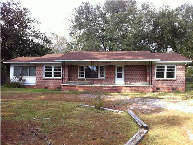 1470 W Detroit Blvd, Pensacola, FL 32534 - photo 1