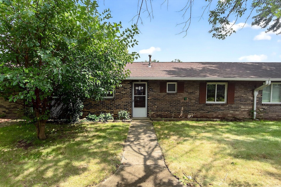 002_f_027_M 2362 Woodbrook087