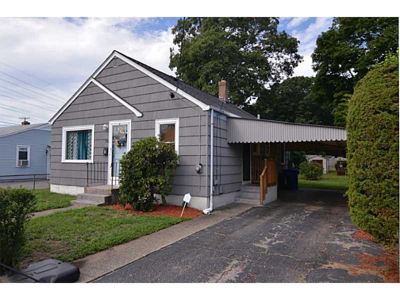 195 Memorial Dr, Pawtucket, RI 02860 - photo 1