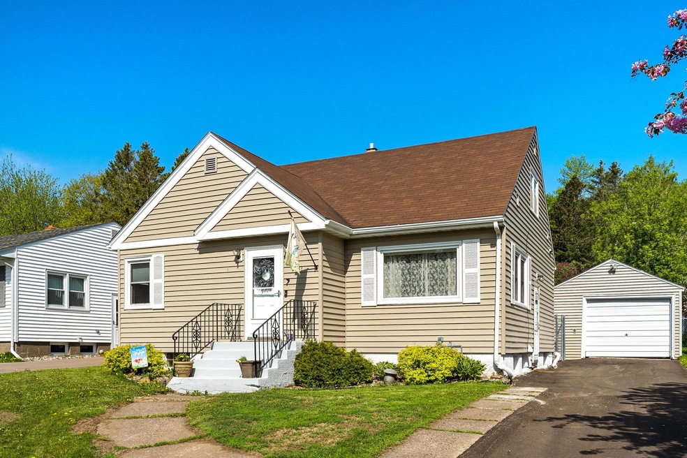 2331 W 26th St, Duluth, MN 55811 - photo 1