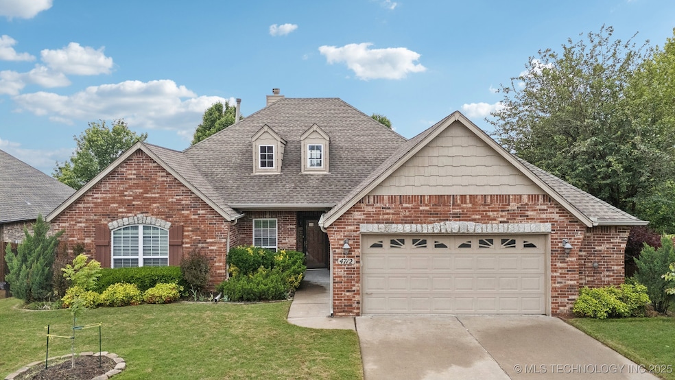 4712 N Narcissus Ave, Broken Arrow, OK 74012 - photo 1