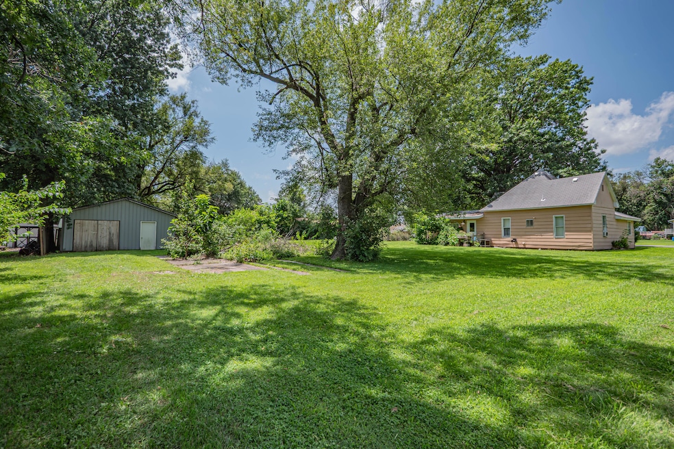 Pending $65,000 • Co-Listing Agent