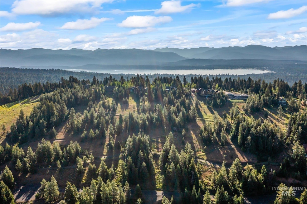 For Sale $635,000 • Co-Listing Agent