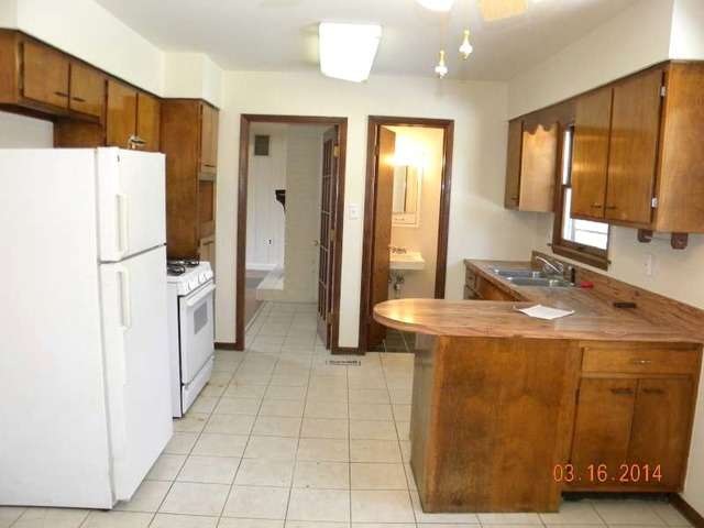 57 Riverview Ct, Oswego, IL 60543 - photo 1