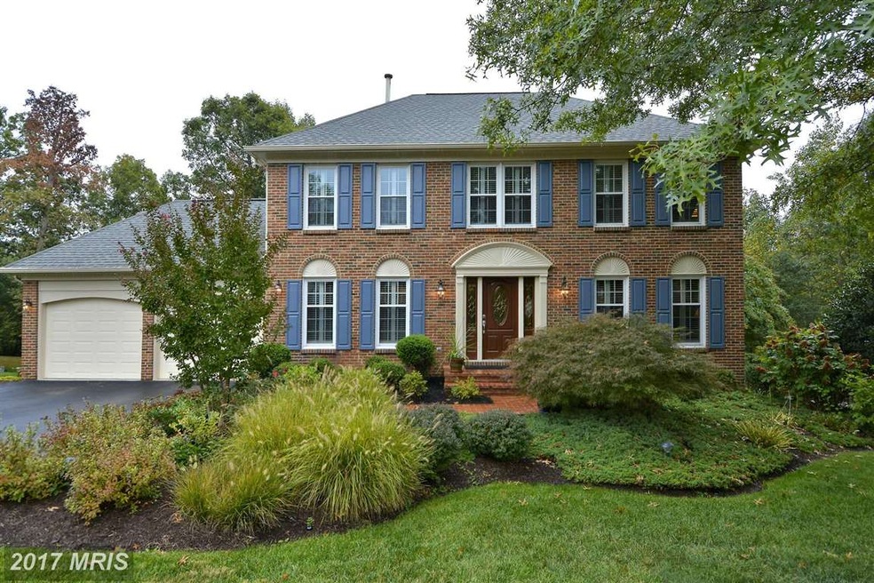 7817 Lakeland Valley Dr, Springfield, VA 22153 - photo 1