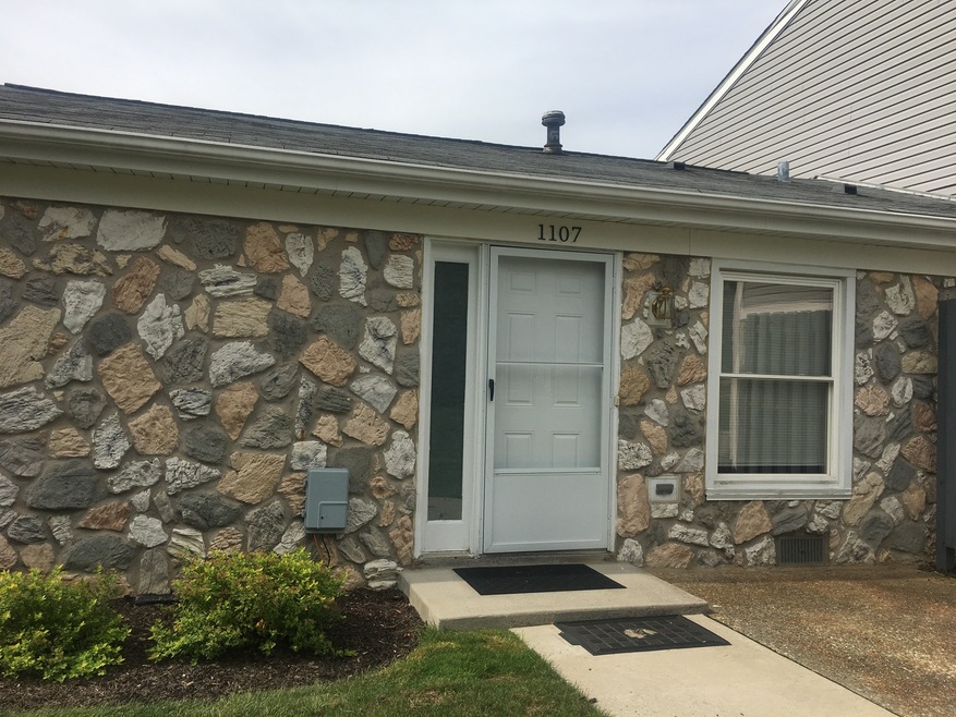 1107 Brunswick Harbor unit 1107, Schaumburg, IL 60193 - photo 1