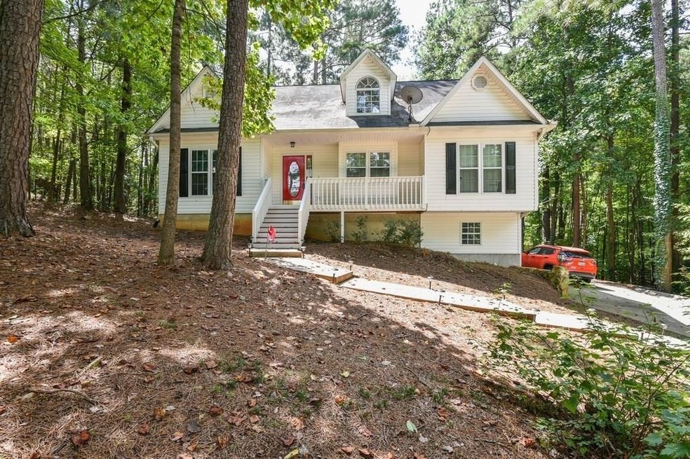 Beautiful home with views of the lake