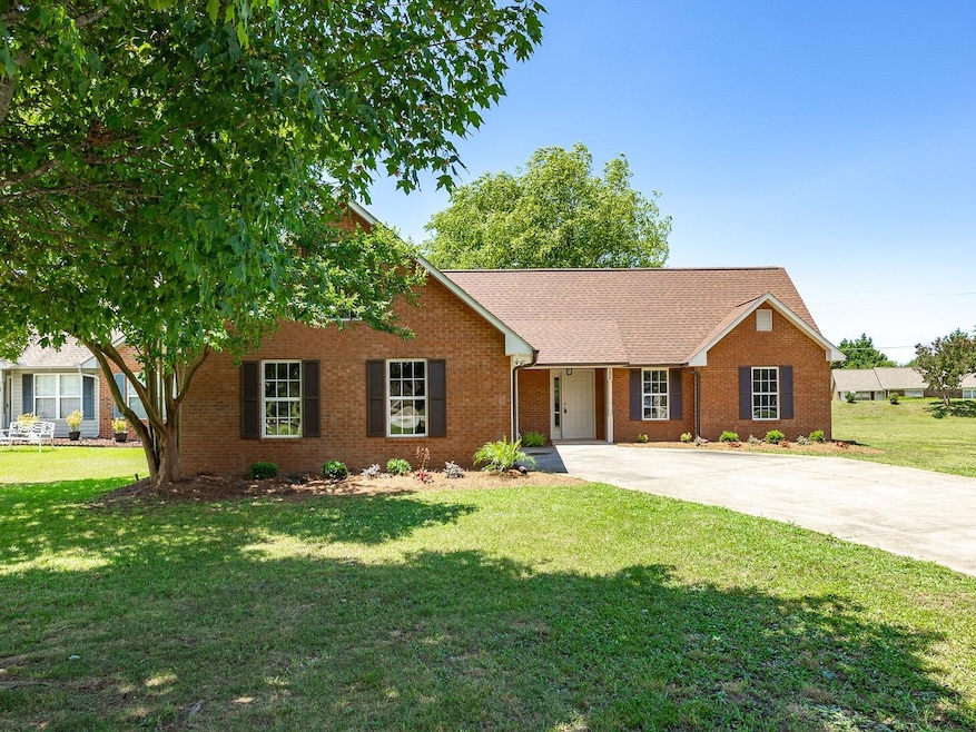 106 Peccole Pass, Moore, SC 29369 - photo 1